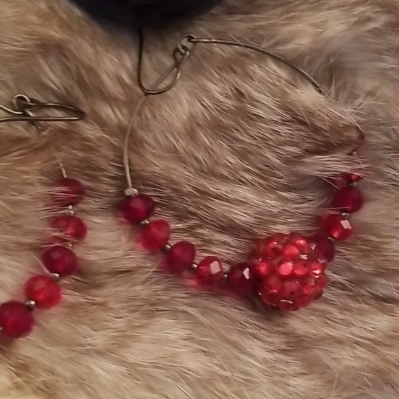 2 Pairs of Earring - Picture 3 of 3